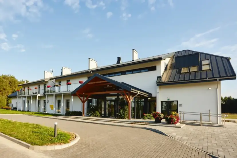 Rehabilitacja bez kolejki: Czy prywatny turnus to realna alternatywa dla sanatorium NFZ?