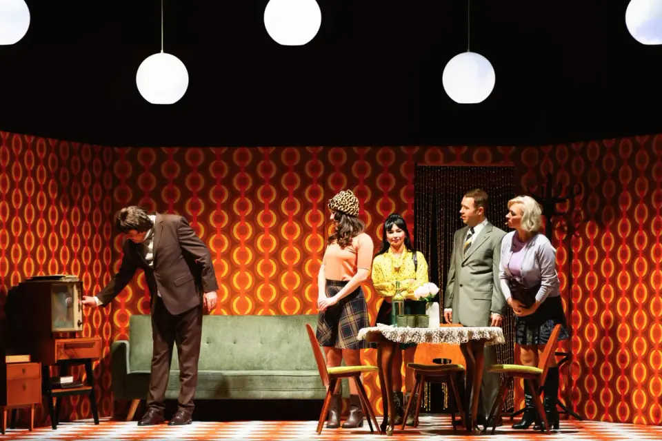Teatry w Polsce - Jak wybrać spektakl i zrozumieć współczesną scenę?