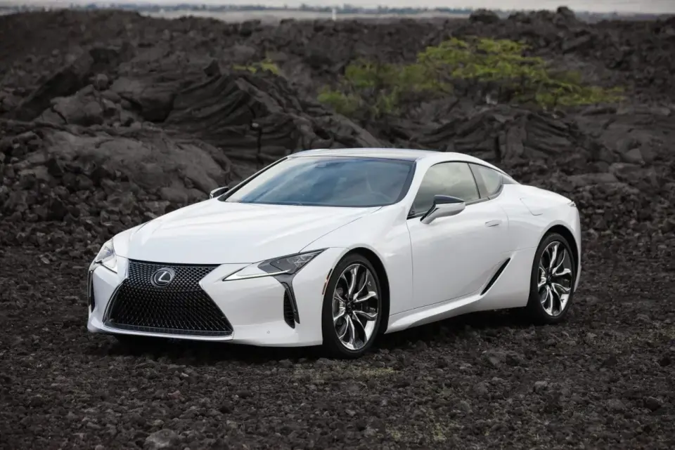Lexus LC 500 - Cena, wersje, pułapki. Ile kosztuje?