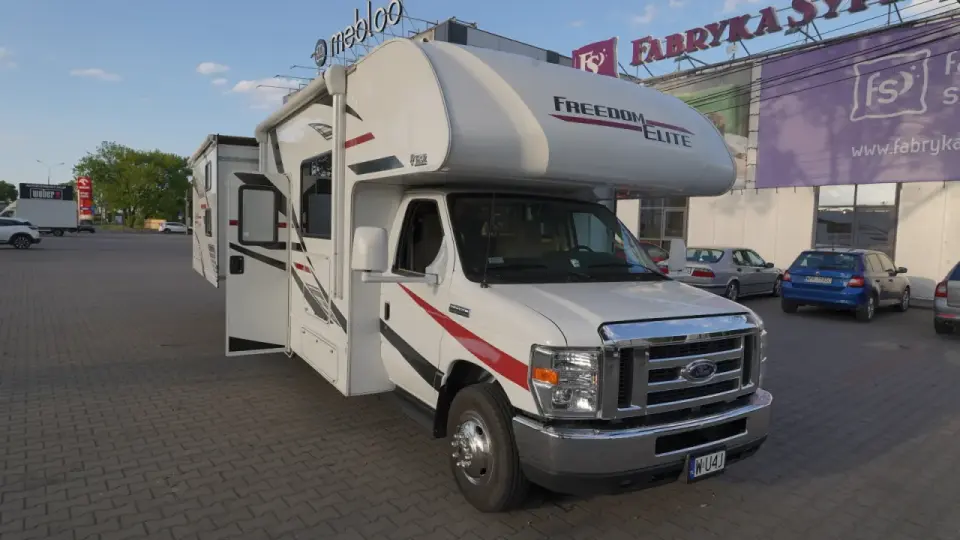Ford E-450 - Czy to baza pod Twoją zabudowę?