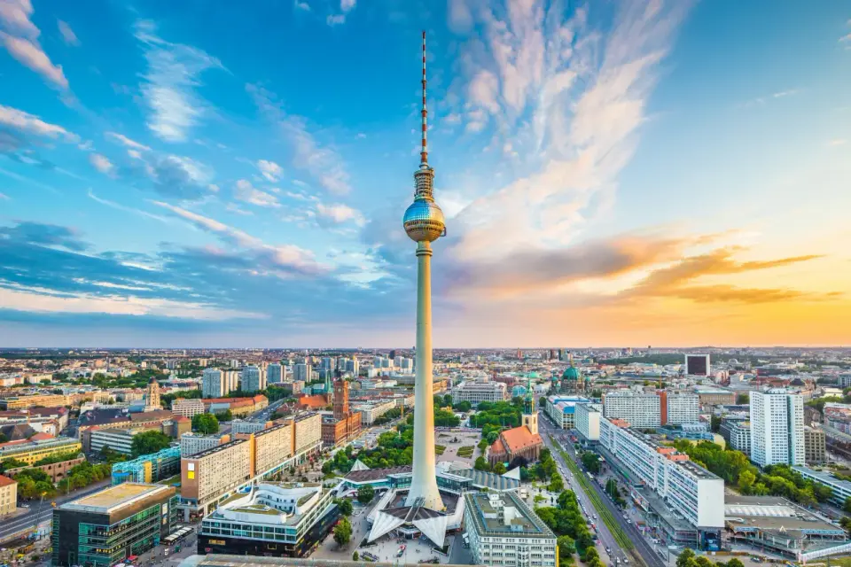 Wieża Telewizyjna Berlin: Bilety, Widoki i Porady | Przewodnik