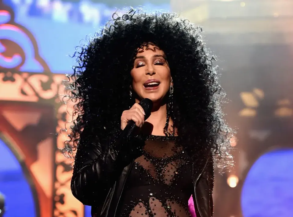 Cher - pochodzenie i korzenie. Ormiańskie, europejskie, Cherokee?