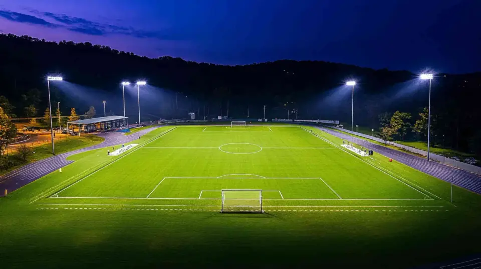 Oświetlenie stadionowe - co musisz wiedzieć, by uniknąć błędów?