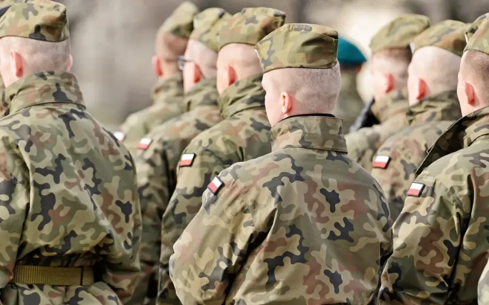 Dobrowolna zasadnicza służba wojskowa - Ile trwa i ile można zarobić?