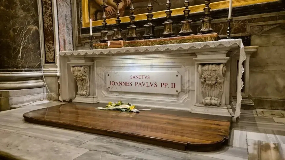 Szklana trumna Jana Pawła II - Prawda o grobie papieża
