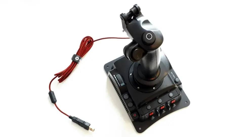 Ravcore Javelin - Czy ten joystick wciąż ma sens?