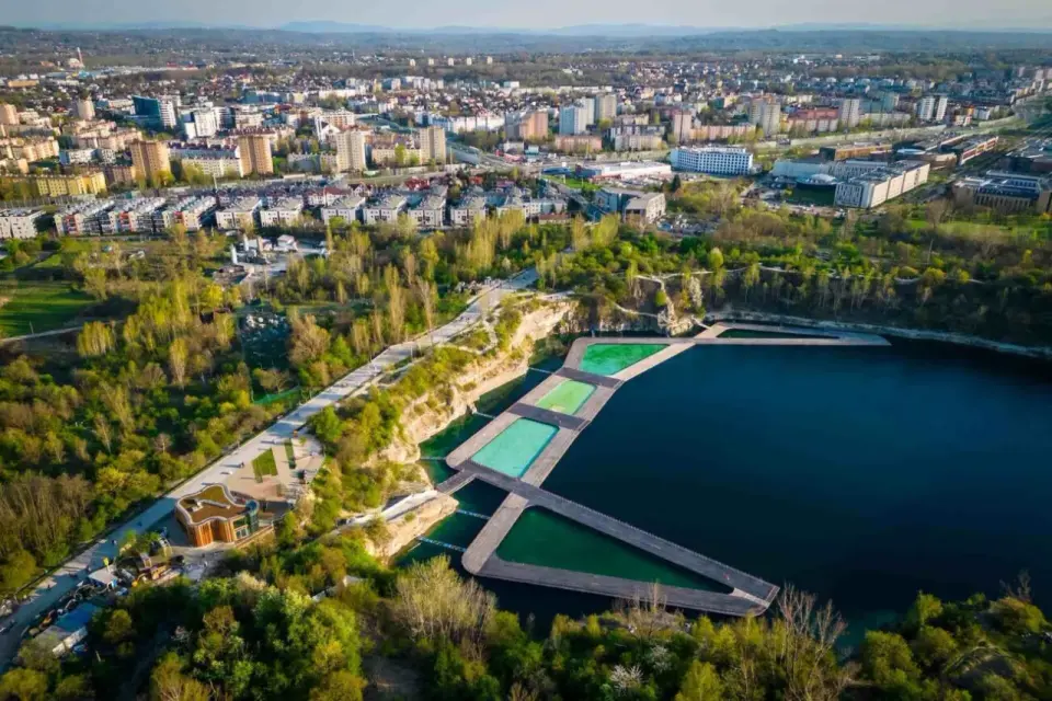 Zakrzówek Kraków 2026: Ceny, godziny, zasady i wszystko, co musisz wiedzieć