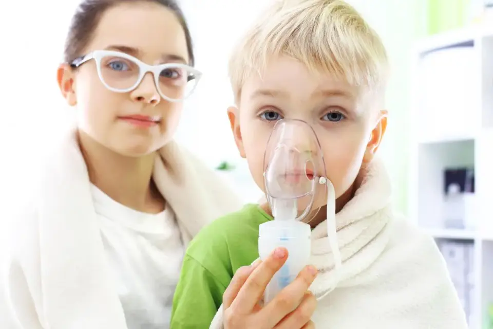 Inhalacje z soli fizjologicznej dla dziecka - Poradnik dla rodziców