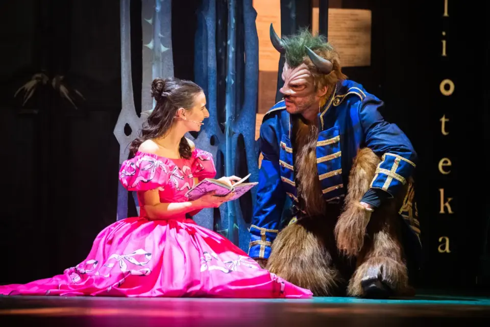Teatr Muzyczny w Poznaniu - Jak czytać repertuar i wybrać spektakl?