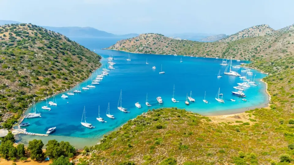 Lotnisko Bodrum (BJV) - Jak dojechać i zaplanować podróż?