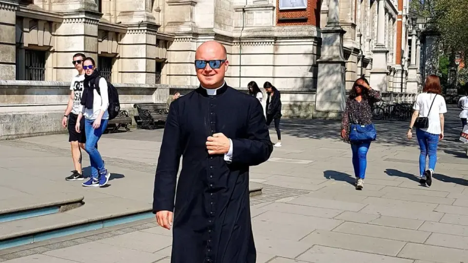 Kim jest pastor - czym różni się od księdza i jakie ma obowiązki?