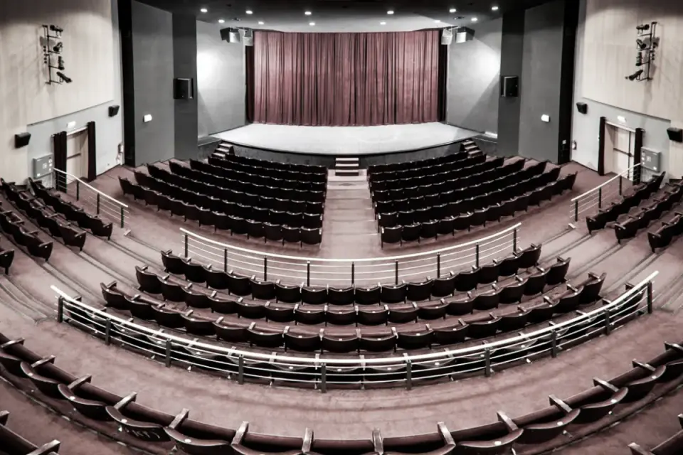 Teatr im. Aleksandra Sewruka w Elblągu - Jak zaplanować udaną wizytę?
