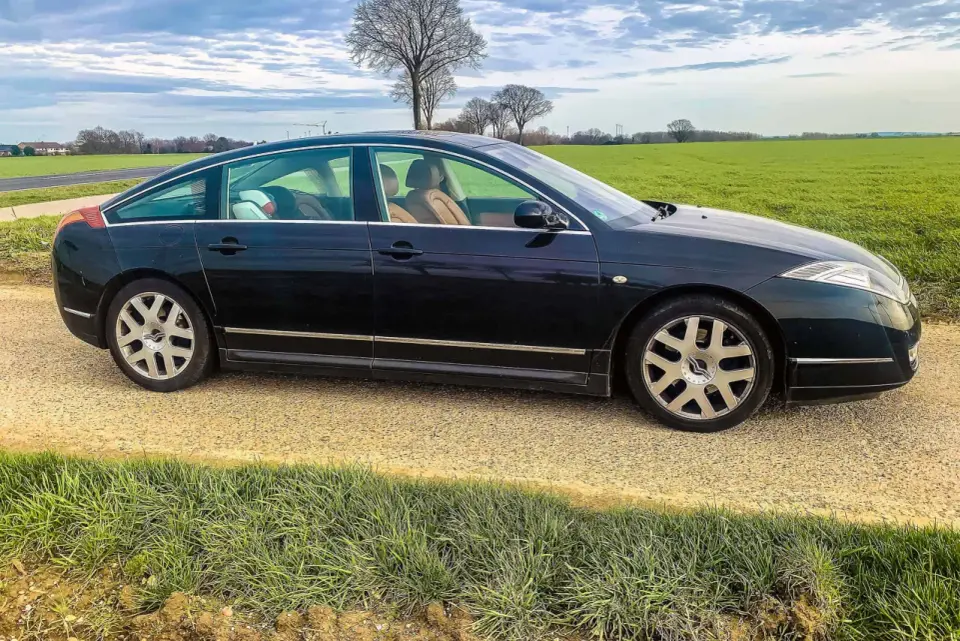Citroën C6 - Czy warto kupić francuską limuzynę z duszą?