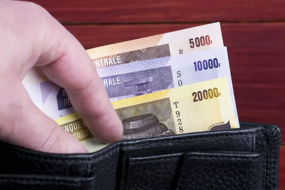 Sprzedaż mieszkania z kredytem - jak to zrobić bezpiecznie?