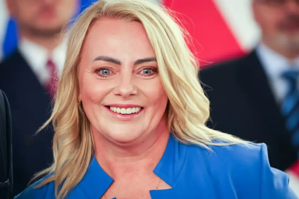 Iwona Hartwich: Kontakt do biura poselskiego i SOS