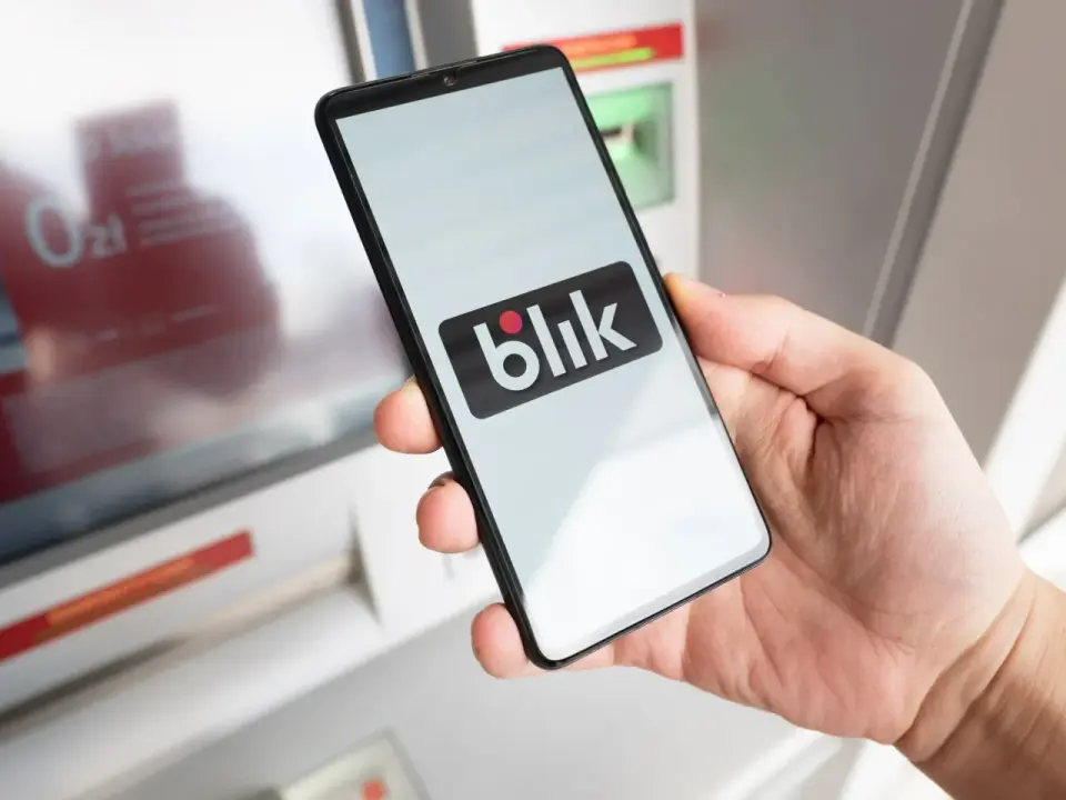Oszustwa bankowe - Jak chronić konto, telefon i BLIK?