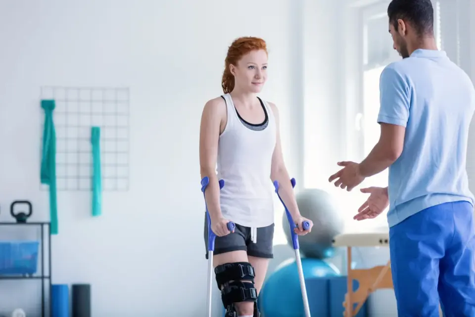 Zabiegi rehabilitacyjne po urazie i operacji - co naprawdę działa?