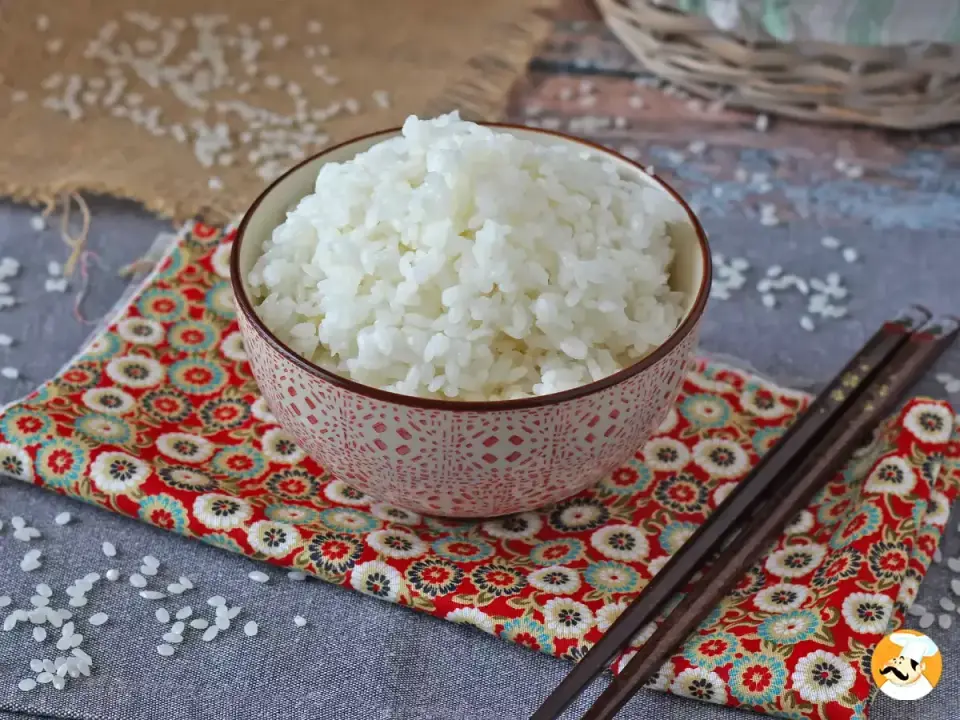 Jak ugotować ryż do sushi, by był sprężysty i kleisty