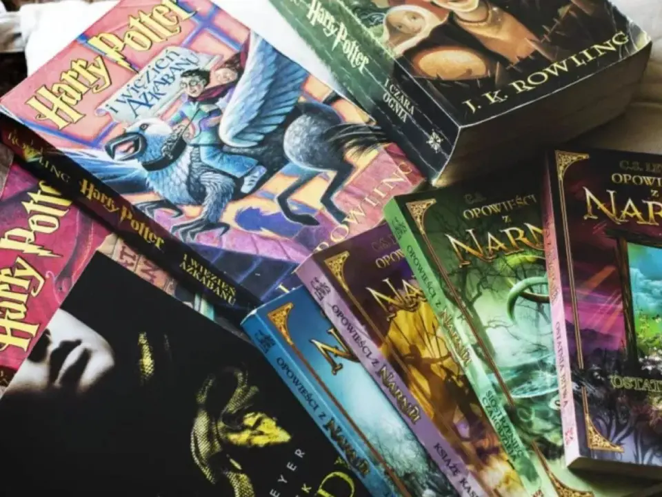 Harry Potter - w jakiej kolejności czytać książki i oglądać filmy