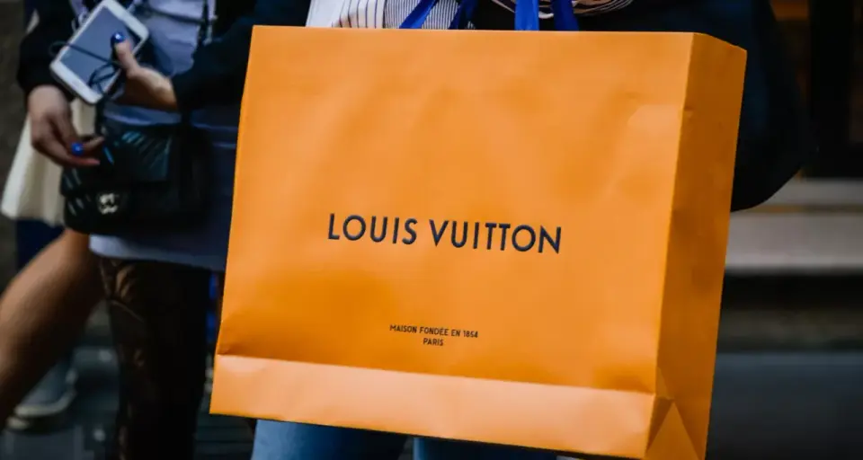 Jak rozpoznać oryginał Louis Vuitton i uniknąć podróbek