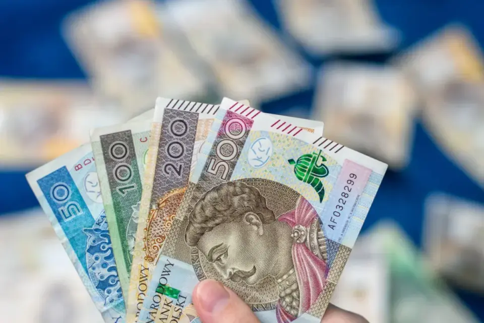 Aktywnie w domu - komu przysługuje 500 zł i na jakich zasadach?