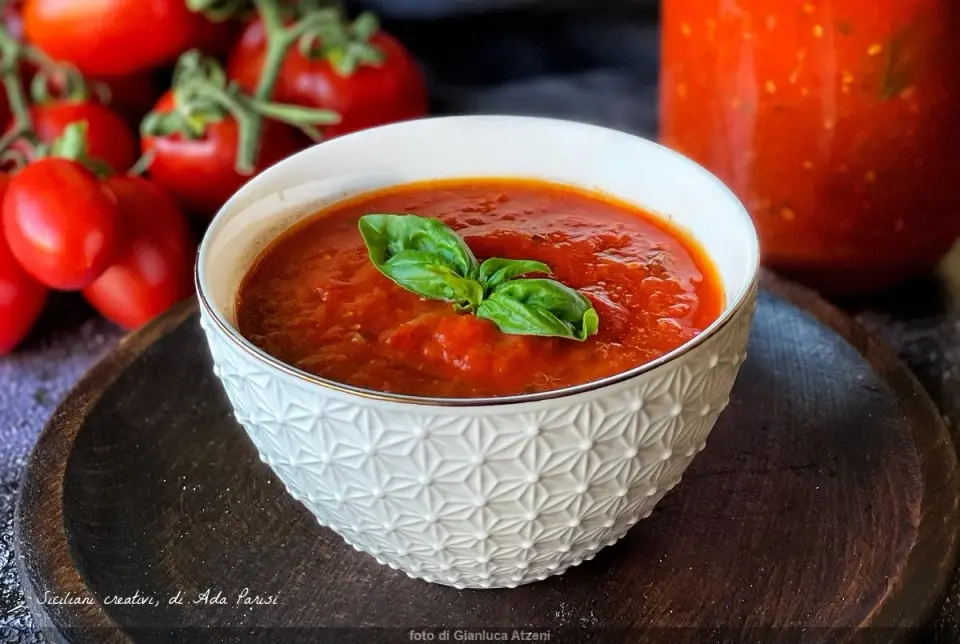 Salsa di pomodoro fatta bene - ricetta, scelta e conservazione