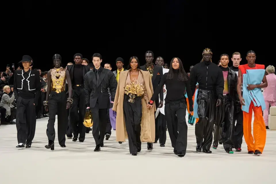 Balmain - Co to za marka? Przewodnik po stylu i cenach