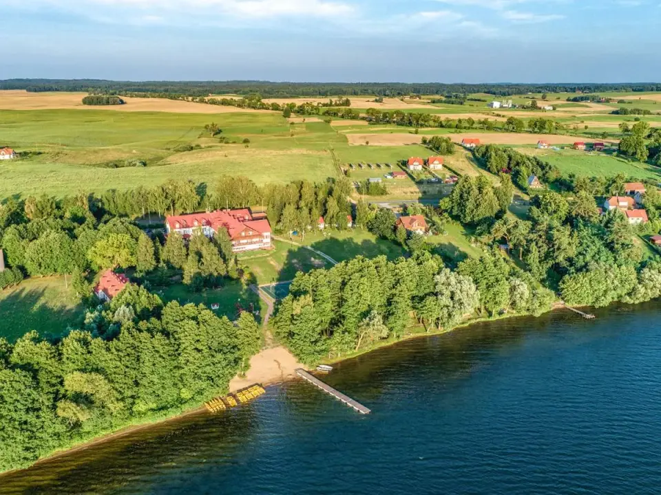 Domki nad wodą Mikołajki - Jak wybrać bez przepłacania?
