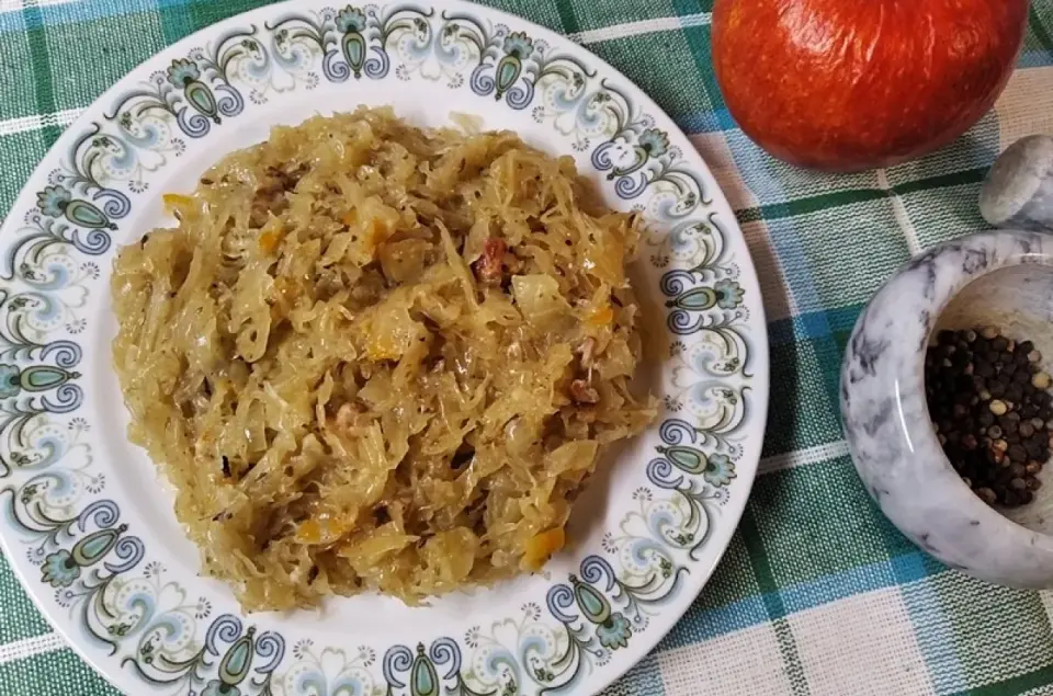 Kapusta kiszona gotowana - miękka i aromatyczna bez papki!