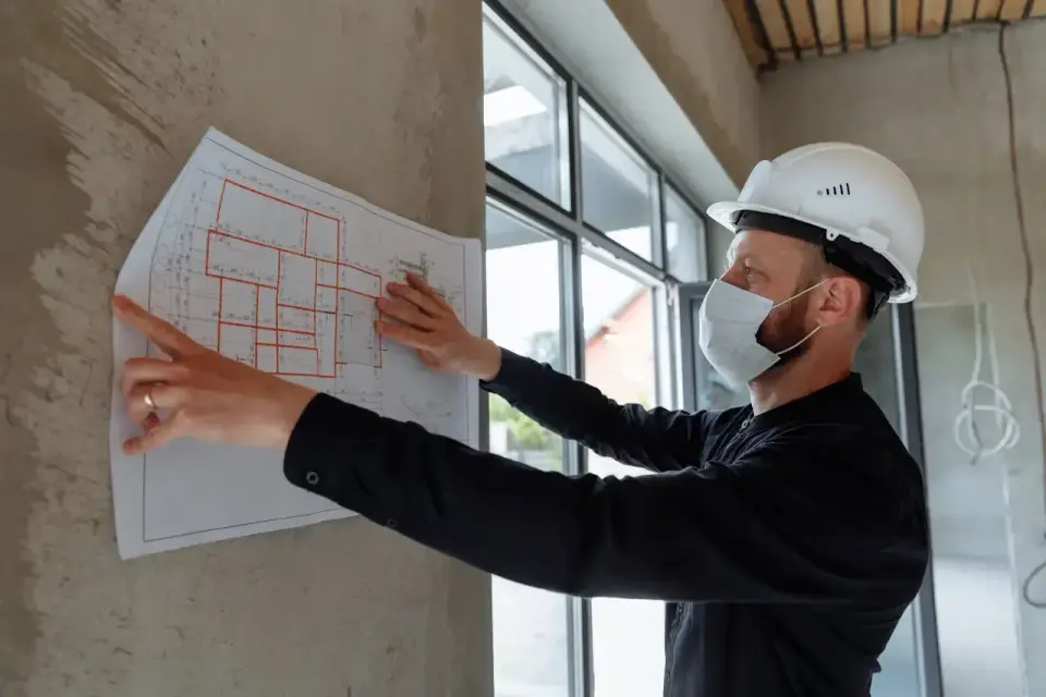 Studia BHP - jak wybrać najlepszą ścieżkę i zdobyć uprawnienia?