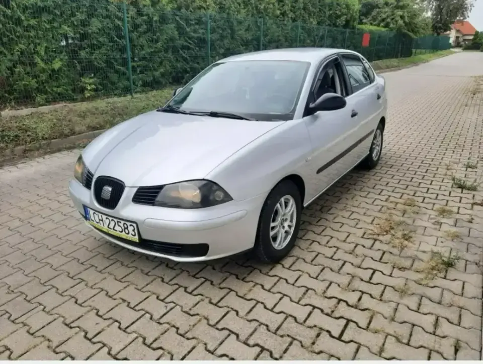 SEAT Cordoba - Czy ten budżetowy sedan ma jeszcze sens?