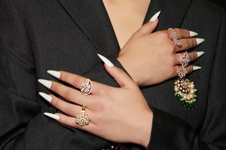 Manicure tytanowy - co warto wiedzieć przed pierwszą wizytą