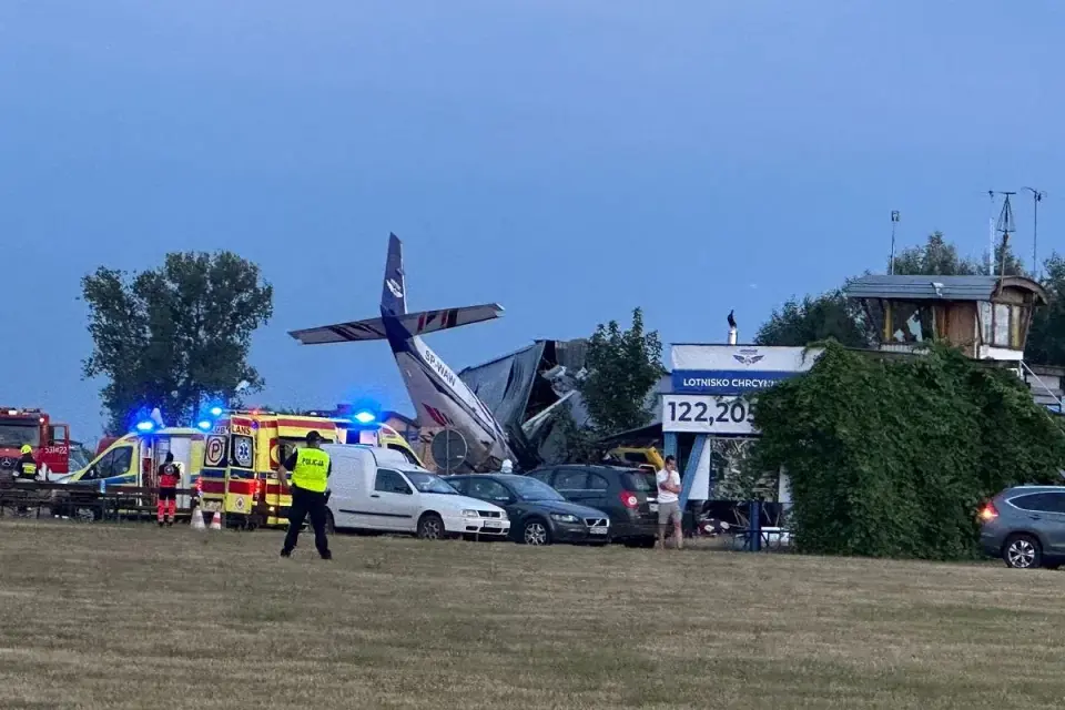 Chrcynno - Pałac, lotnisko i Panzer Farm. Aktywny wypad na Mazowszu
