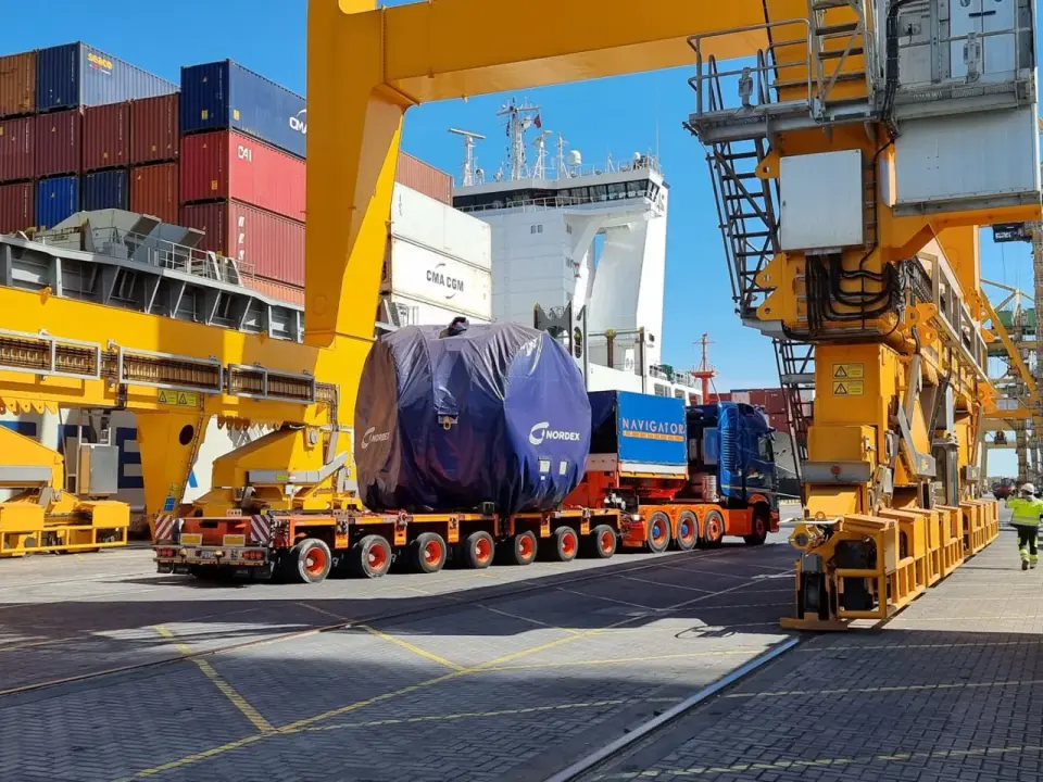 Transport ponadgabarytowy - pojazd, trasa i zezwolenia