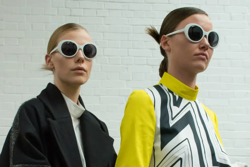 Miu Miu - Jak nosić i kupować, by wyglądać luksusowo?