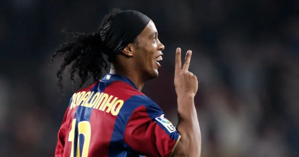 Ile lat ma Ronaldinho? Wiek, kariera i życie legendy