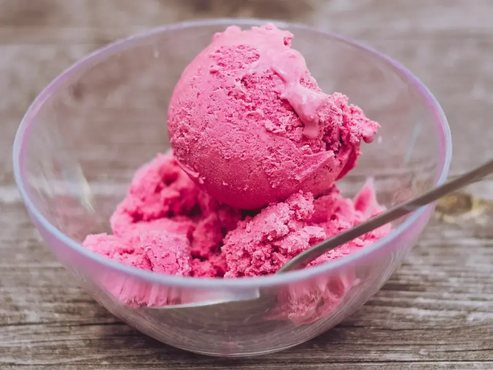Lody bez mleka: Przepisy, marki, zdrowie. Wybierz idealne!