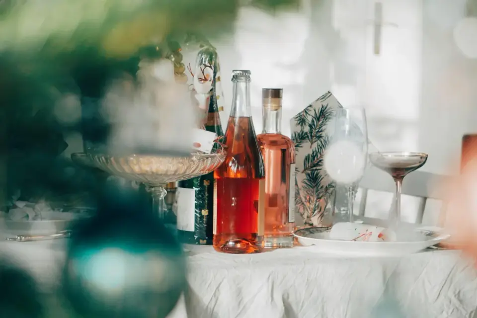 Jak zaplanować alkohol na wesele? Ilość, menu, drinki i budżet