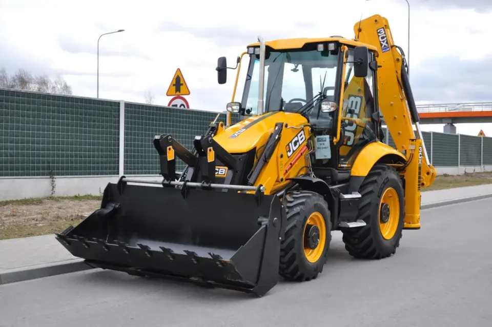 Nowa koparko-ładowarka JCB: Poradnik zakupu, ceny i finansowanie