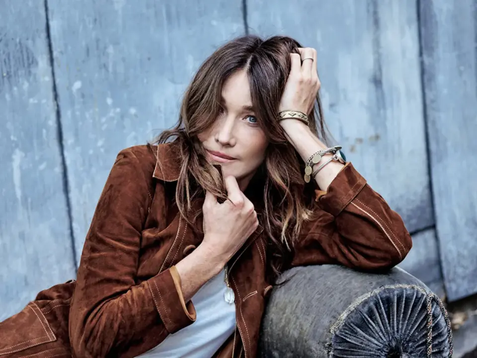 Carla Bruni joven y el estilo que la volvió icónica