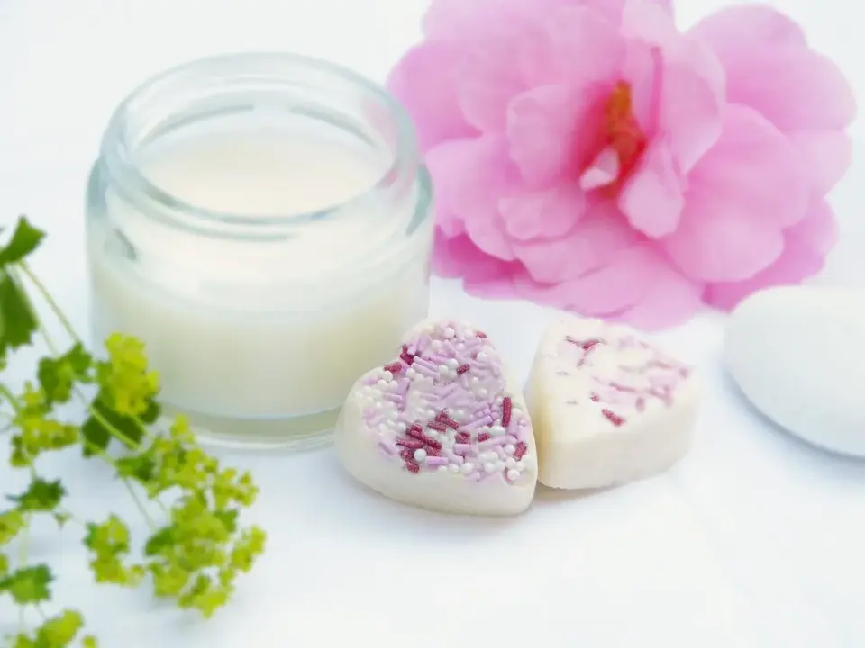 Caprylic Capric Triglyceride - Co robi w Twoim kremie?