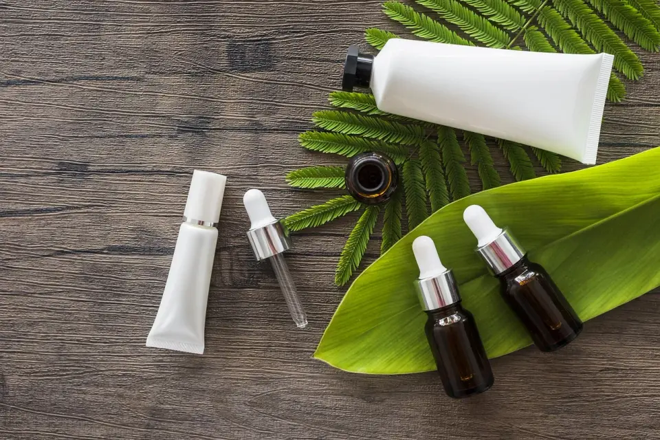 Niacynamid a retinol - który składnik wybrać i jak je łączyć?