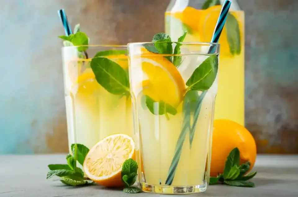 Domowa lemoniada - przepis i proporcje, które naprawdę działają