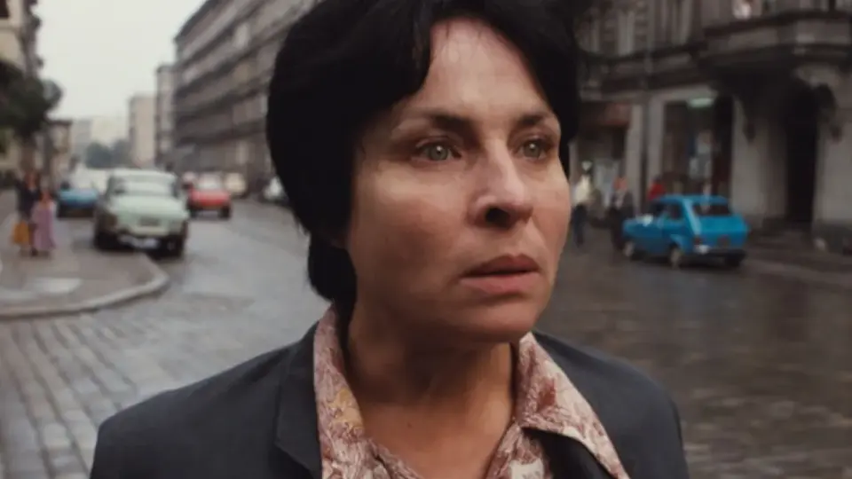 Kobieta samotna (1981): Film, cenzura i historie, które wciąż poruszają