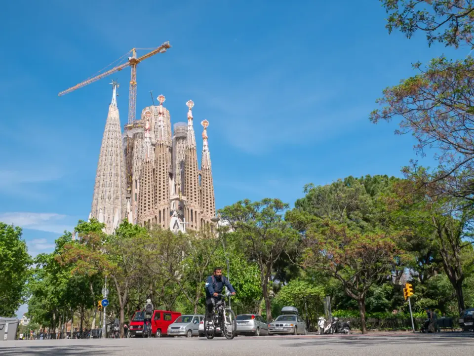 Sagrada Familia: Przewodnik, bilety, ceny i data ukończenia