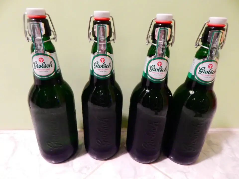 Grolsch - więcej niż butelka. Odkryj smak i sekrety podania.