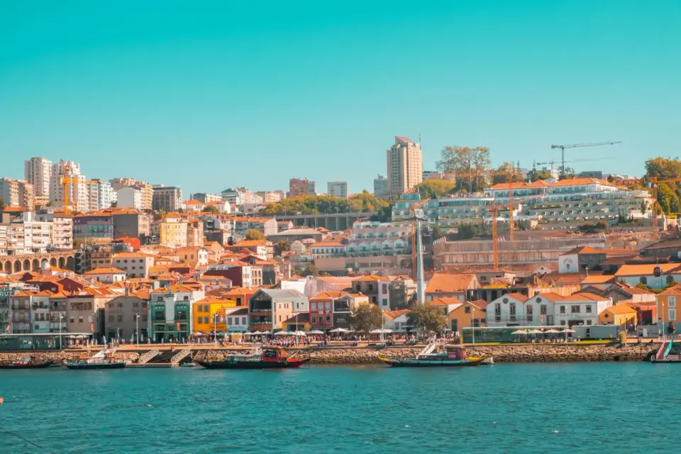 Porto czy Lizbona? Wybierz idealny city break w Portugalii!