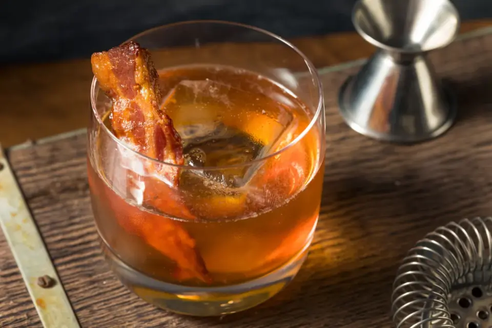Fat washing whisky z boczkiem: Przewodnik krok po kroku