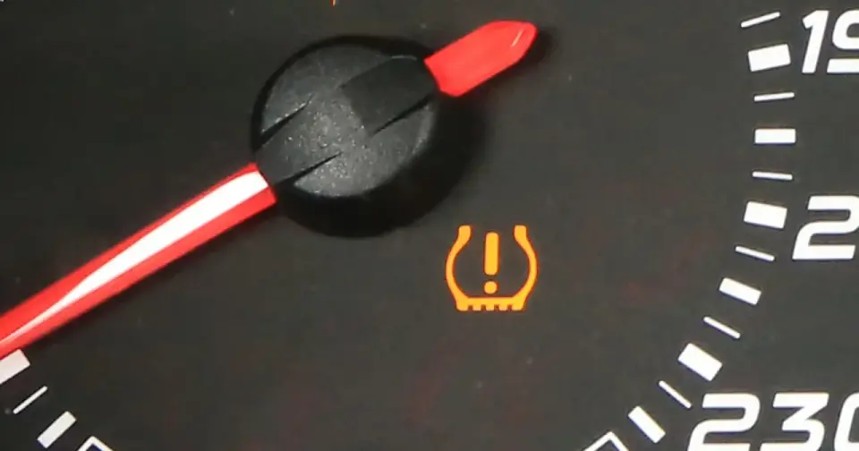 TPMS w ciężarówkach - Co oznacza alarm i jak reagować?