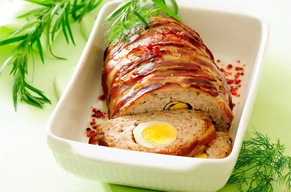 Pieczeń rzymska - Jak uniknąć suchego mięsa i pęknięć?